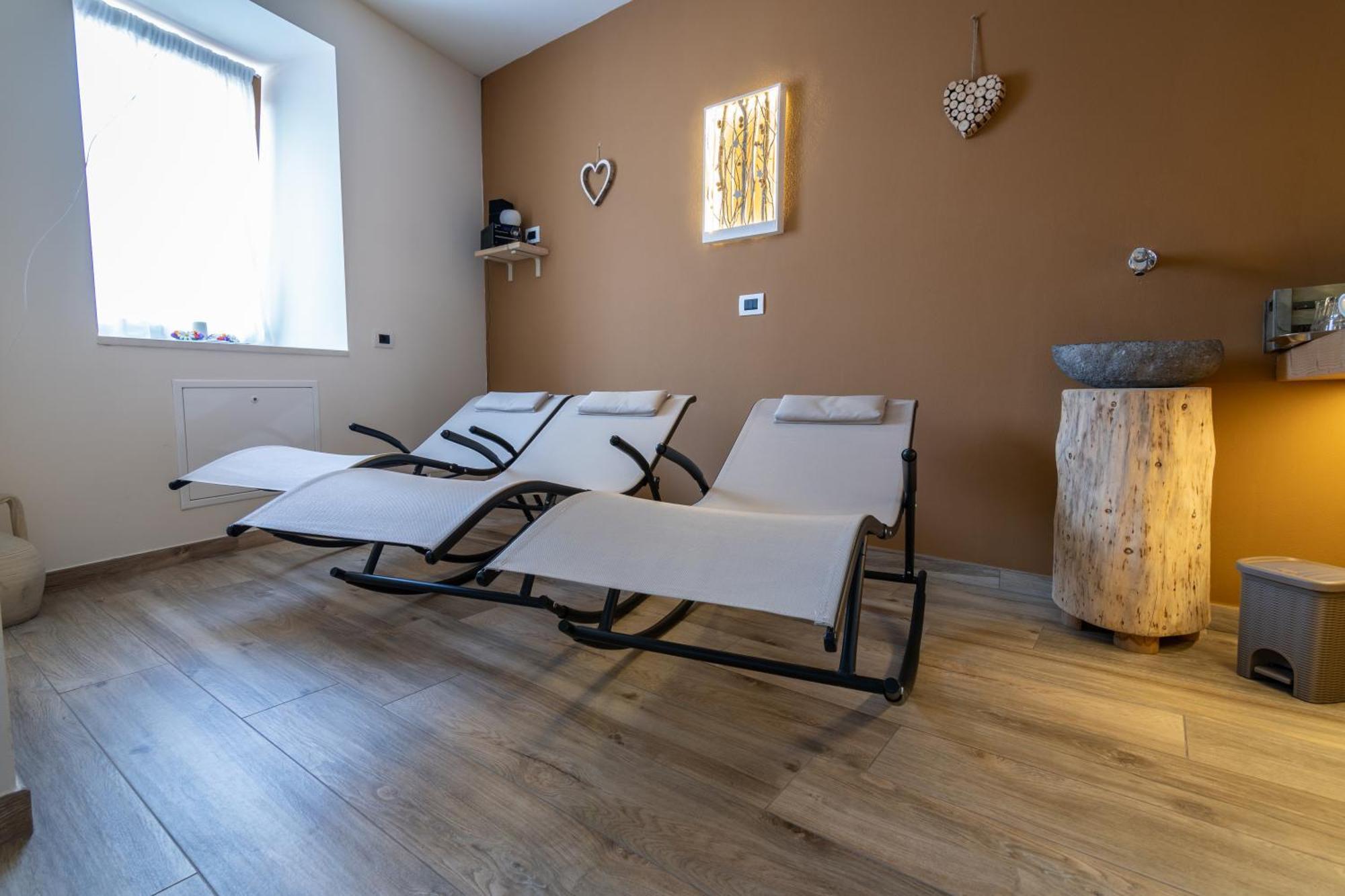 Aparthotel Dolomites Living&Relax コンメッツァドゥーラ エクステリア 写真