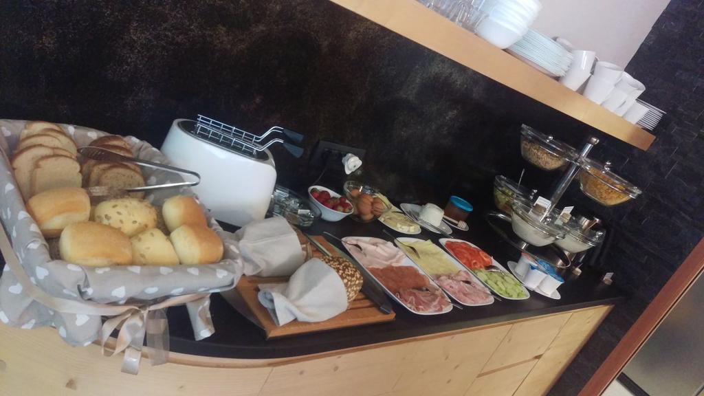 Aparthotel Dolomites Living&Relax コンメッツァドゥーラ エクステリア 写真